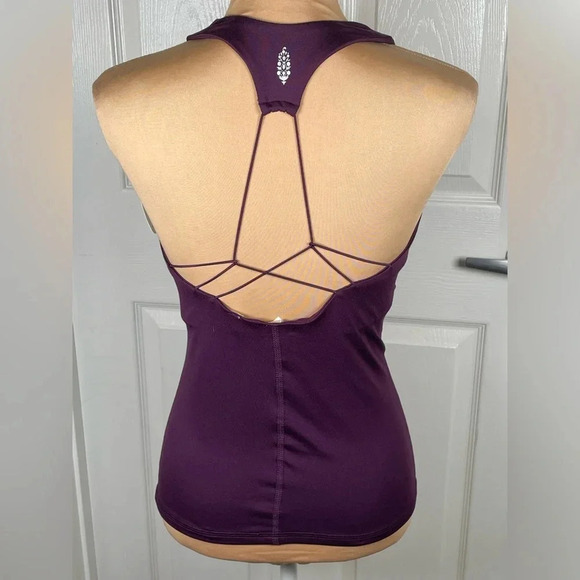 FREE‎ PEOPLE Smooth Moves Tank NWT Size Small - Picture 14 of 14